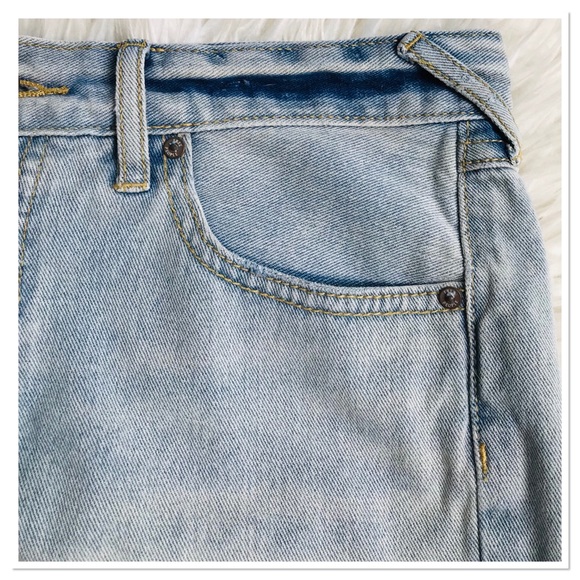 Free People Denim Shorts Crochet Hem Lightly Distressed Blue Women’s Size 26 - Picture 3 of 10